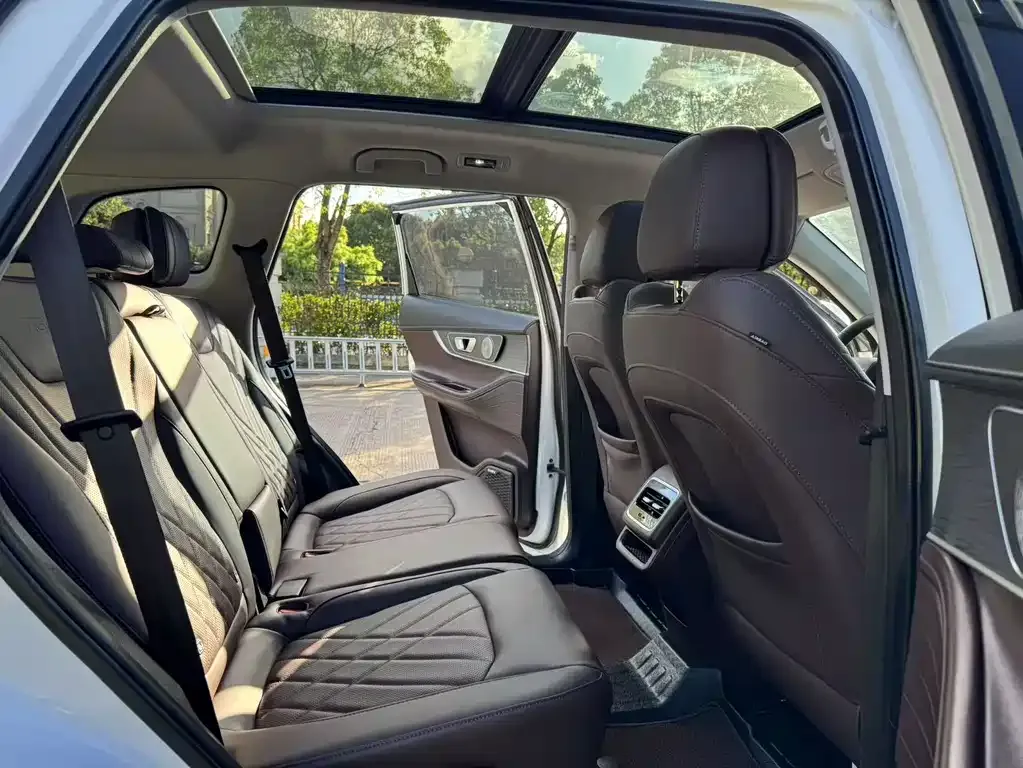 Chery Tiggo 8 PRO — фото 10
