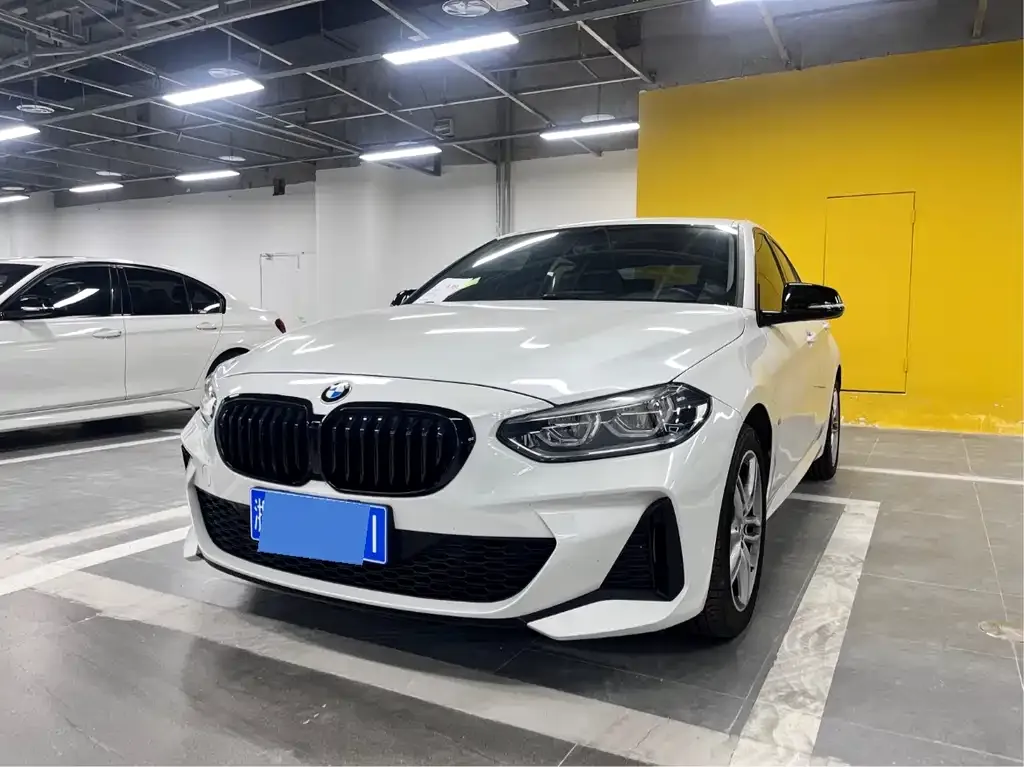 BMW 1 Series — фото 1