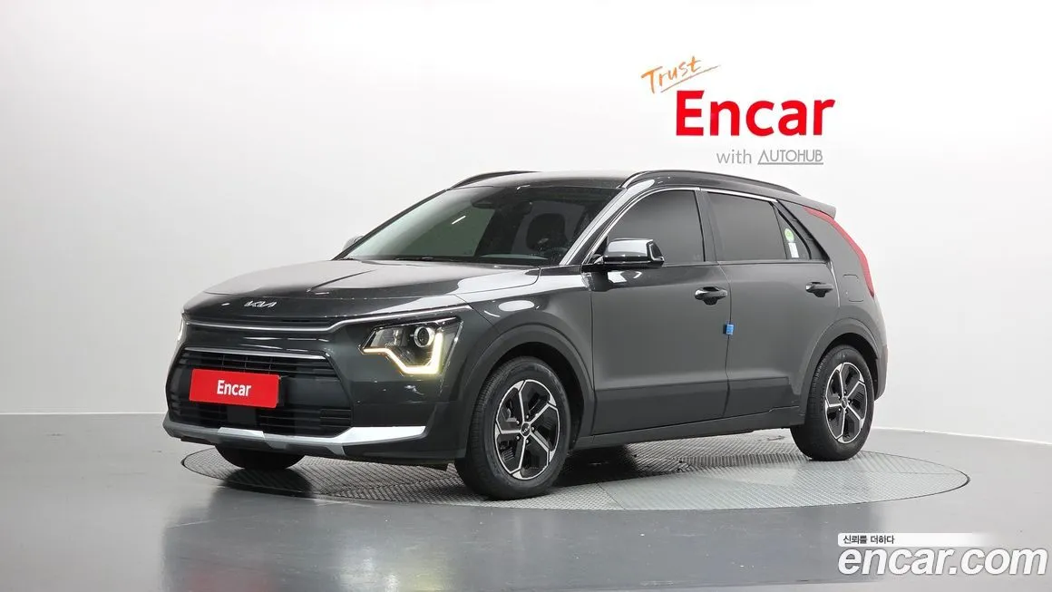 Kia Niro — фото 1