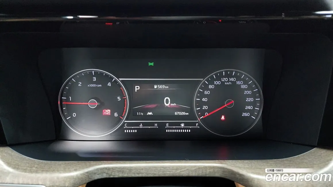 Kia Sorento — фото 8