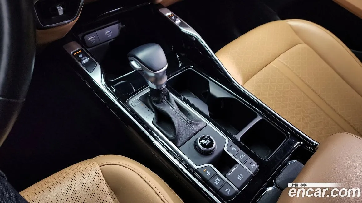 Kia Sorento — фото 9
