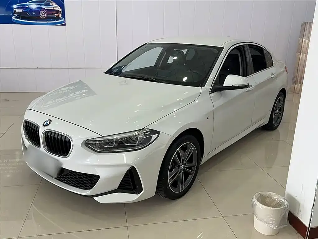 BMW 1 Series — фото 1