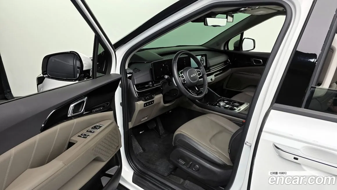 Kia Carnival — фото 10
