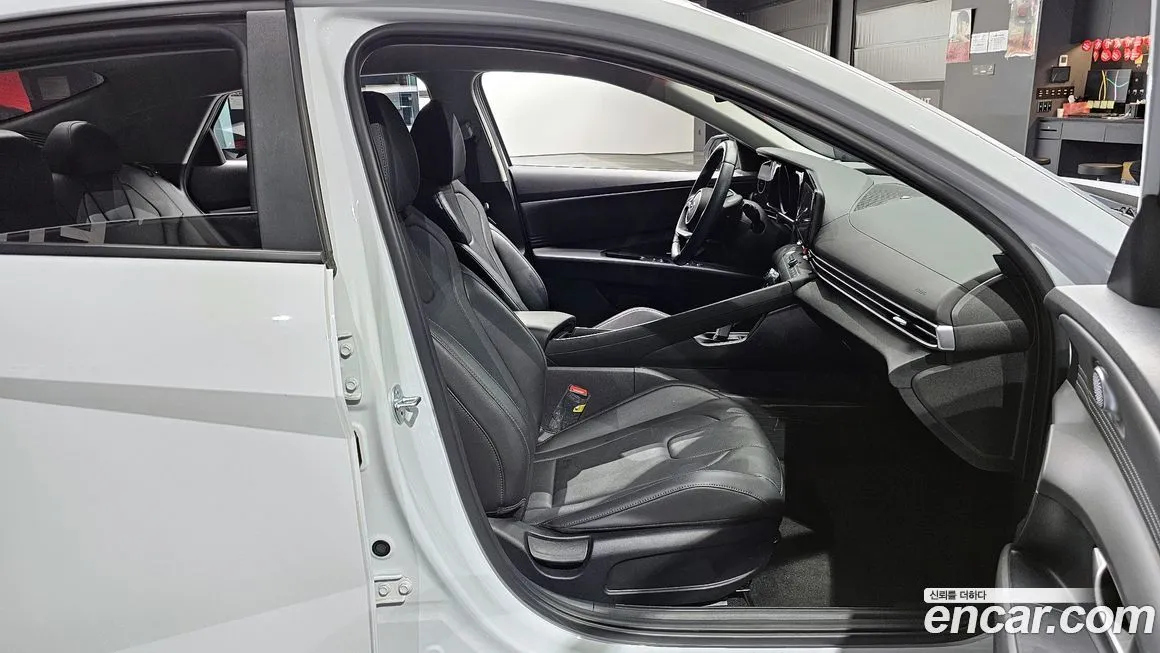 Hyundai AVANTE — фото 10