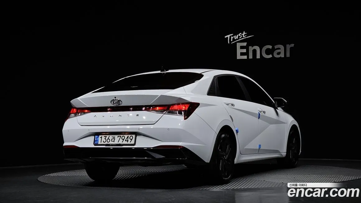 Hyundai AVANTE — фото 2
