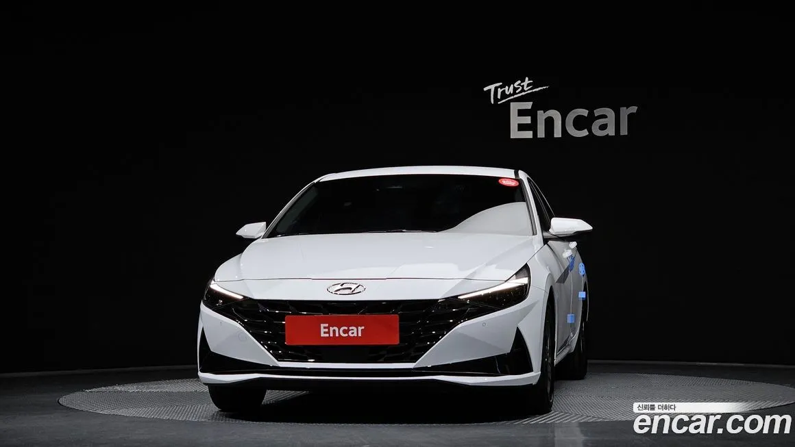 Hyundai AVANTE — фото 3