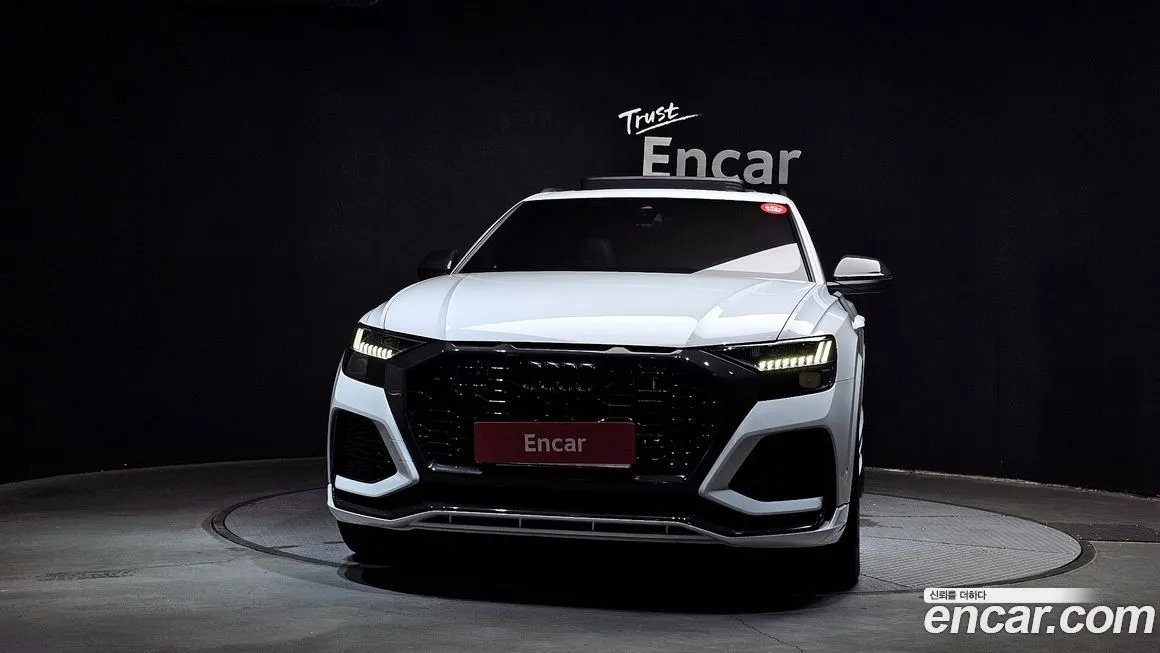 Audi RSQ8 — фото 3