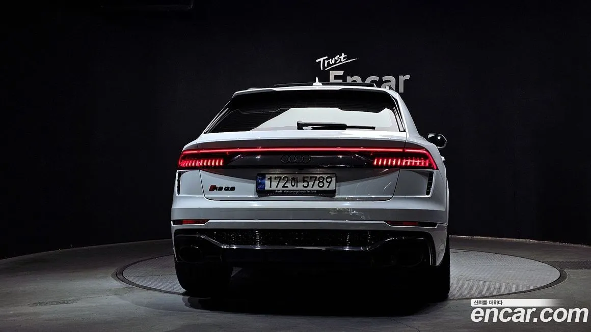 Audi RSQ8 — фото 4
