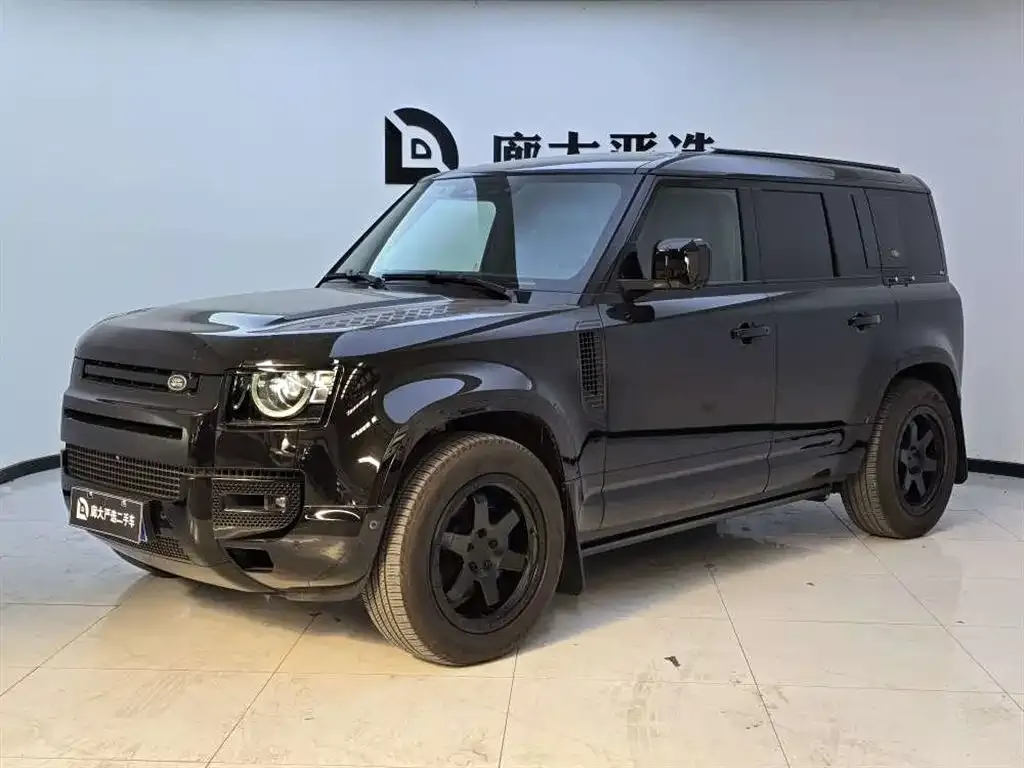 Land Rover Defender — фото 1