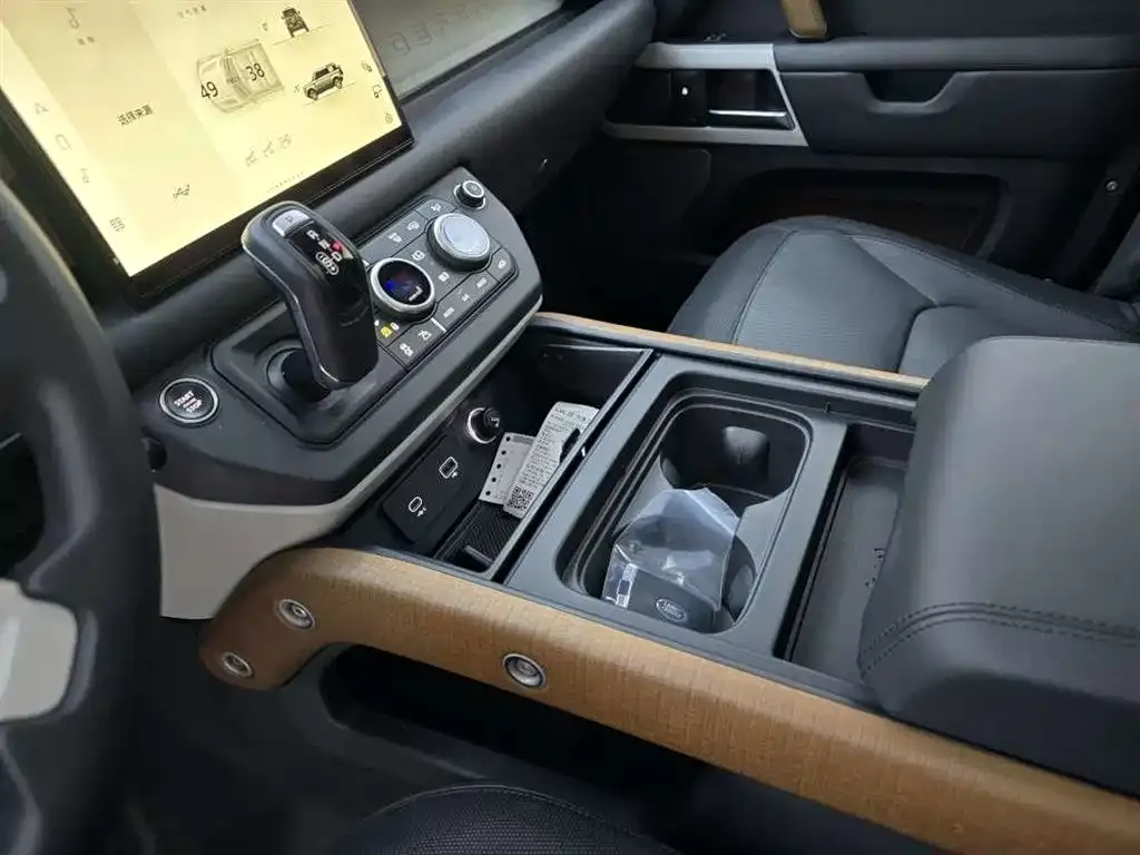 Land Rover Defender — фото 5