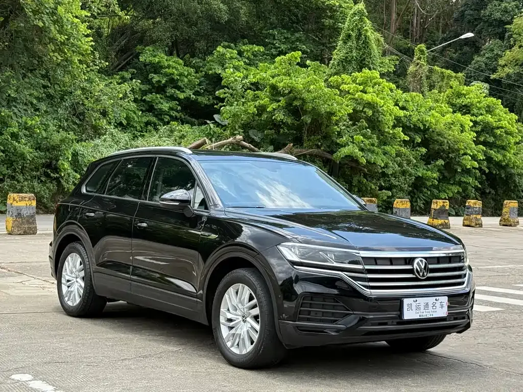 Volkswagen Touareg — фото 2