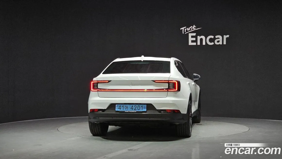 Polestar Polestar 2 — фото 4