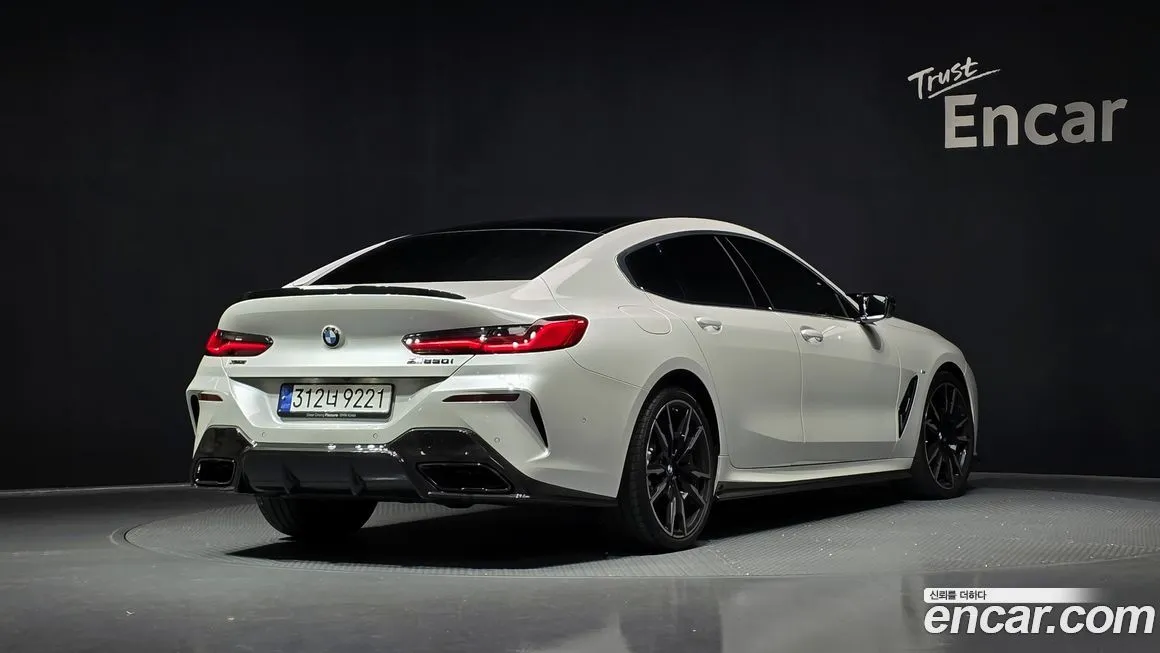 BMW 8-Series — фото 2