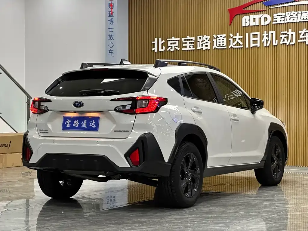 Subaru Crosstrek — фото 6