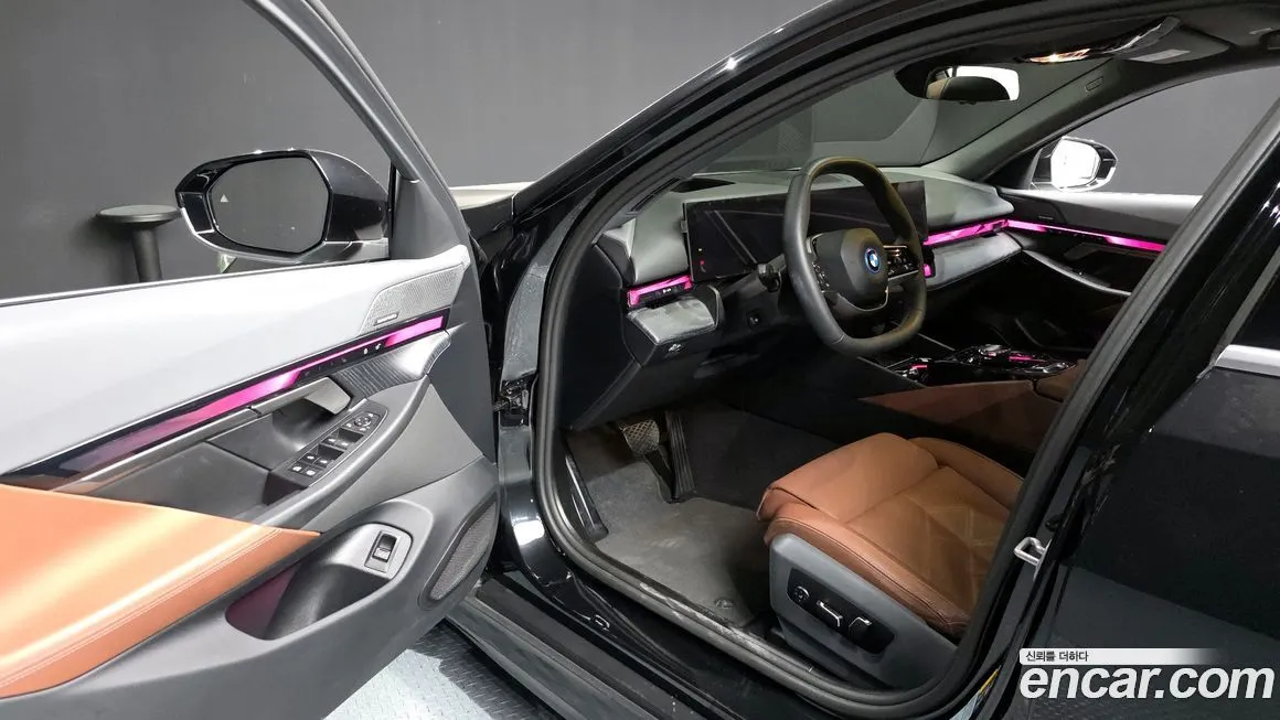 BMW i5 — фото 10