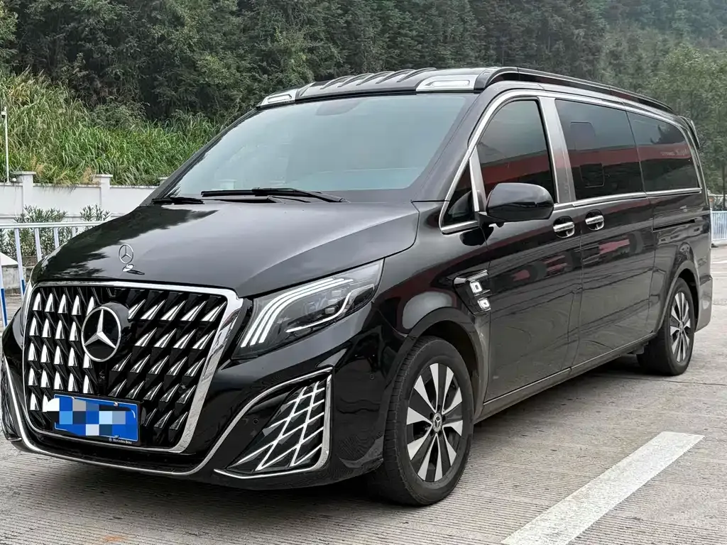 Mercedes-Benz Vito — фото 1