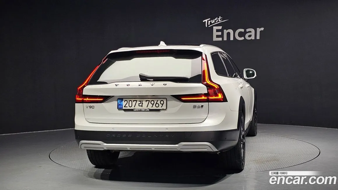 Volvo V90 — фото 4