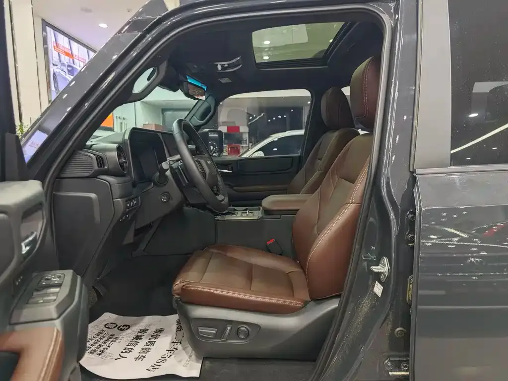 Toyota Prado — фото 10