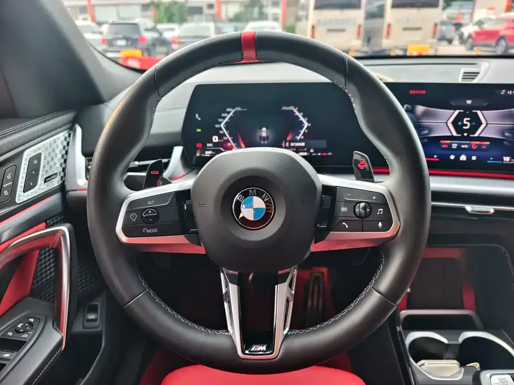 BMW X2 M35i — фото 9