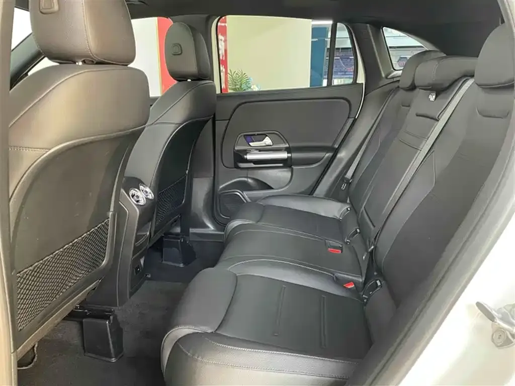 Mercedes-Benz GLA — фото 3
