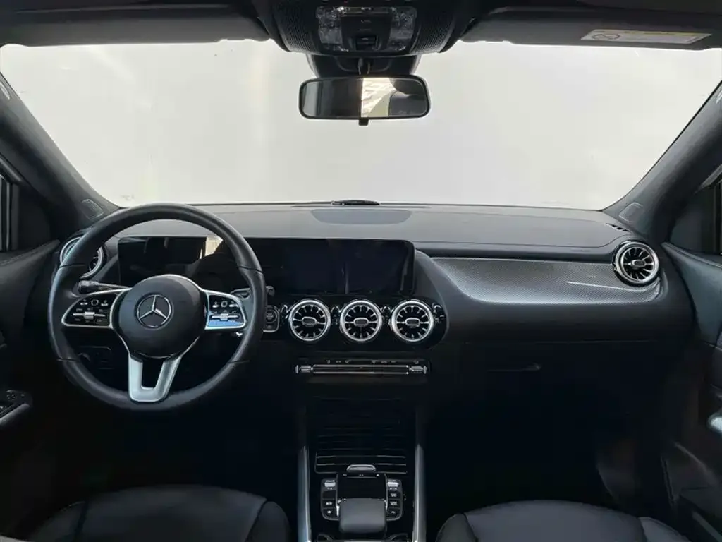 Mercedes-Benz GLA — фото 7