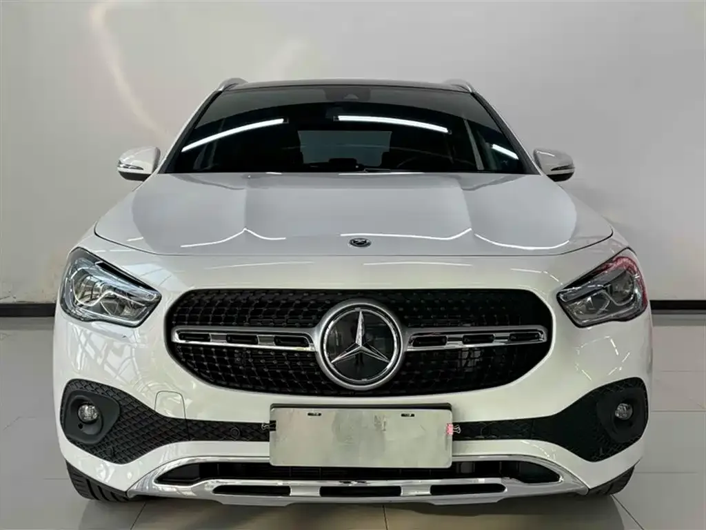Mercedes-Benz GLA — фото 8
