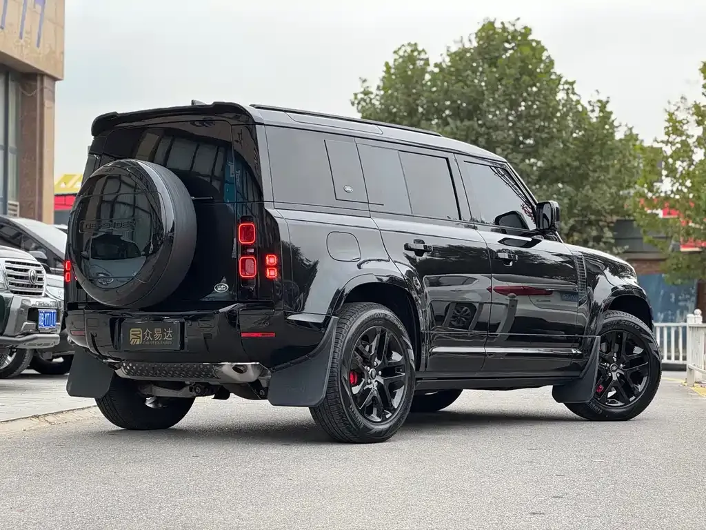 Land Rover Defender — фото 2