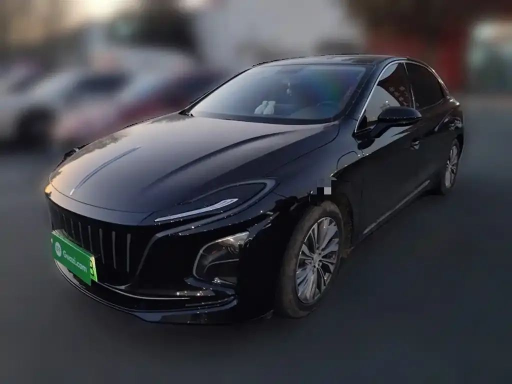 Hongqi E-QM5 — фото 1