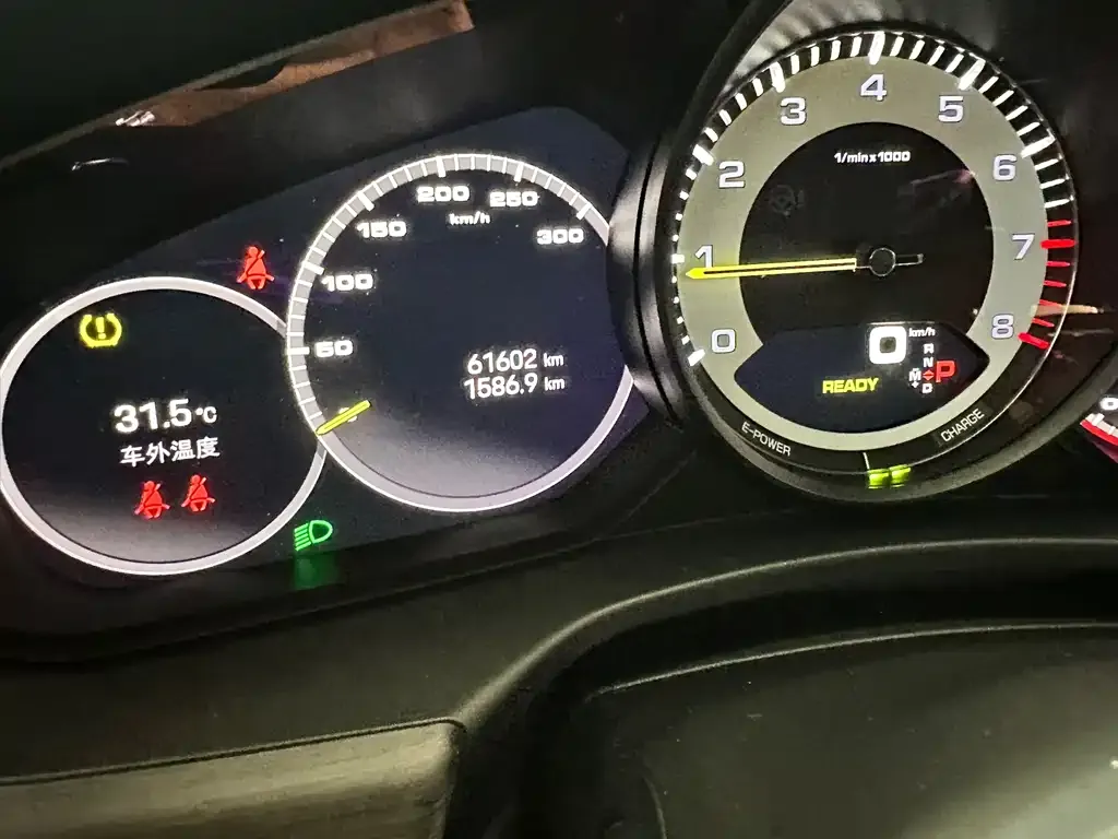 Porsche Panamera Hybrid — фото 10