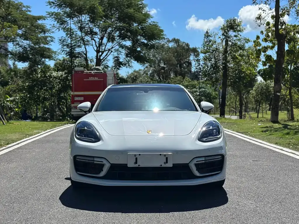 Porsche Panamera Hybrid — фото 2