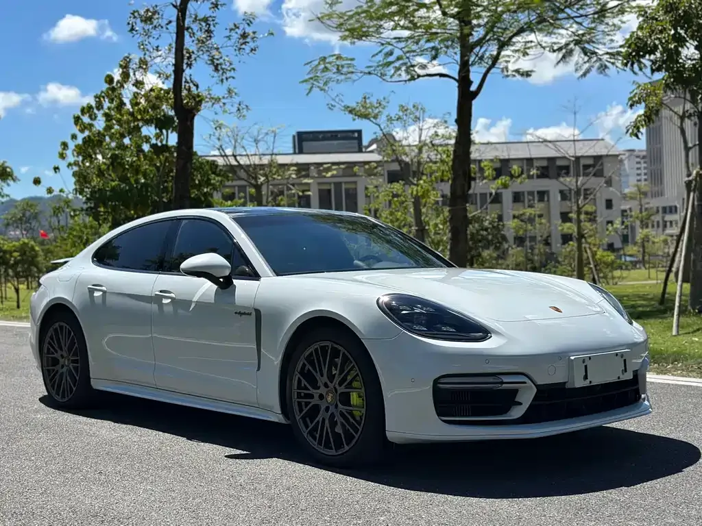 Porsche Panamera Hybrid — фото 3