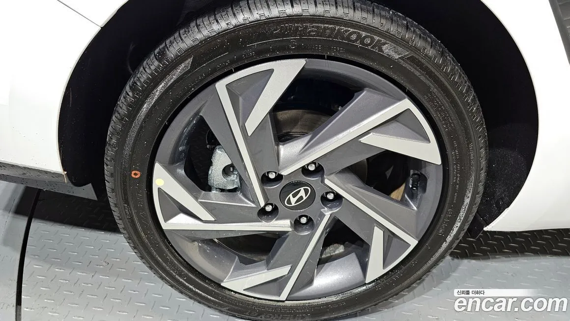 Hyundai AVANTE — фото 5