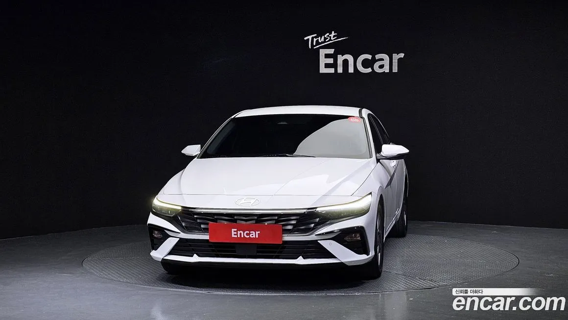 Hyundai AVANTE — фото 3