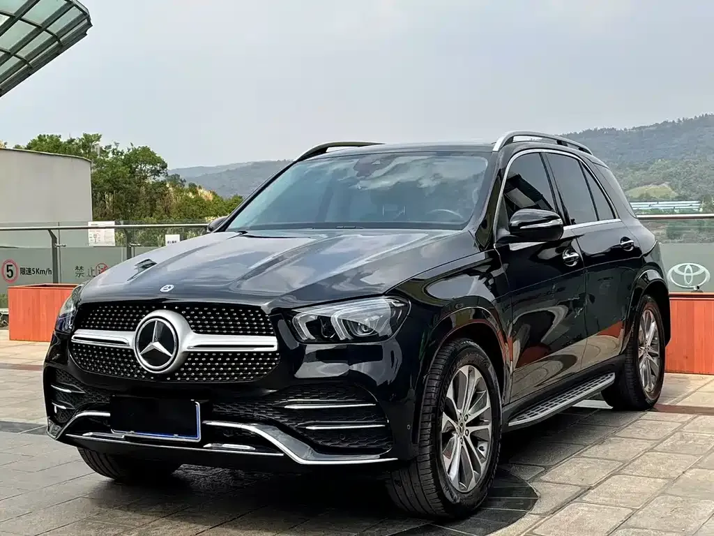 Mercedes-Benz GLE — фото 1
