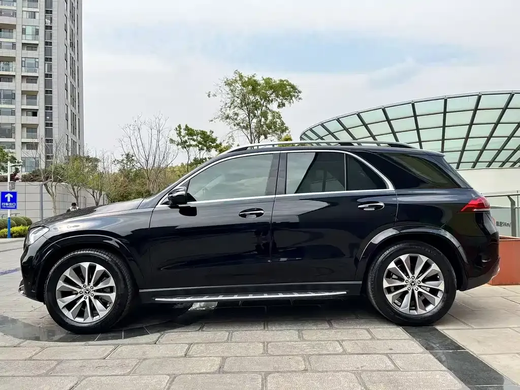 Mercedes-Benz GLE — фото 8
