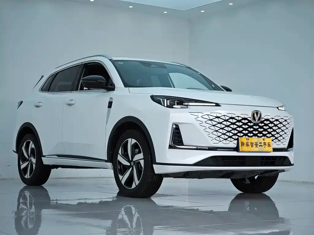 Changan CS55PLUS — фото 3
