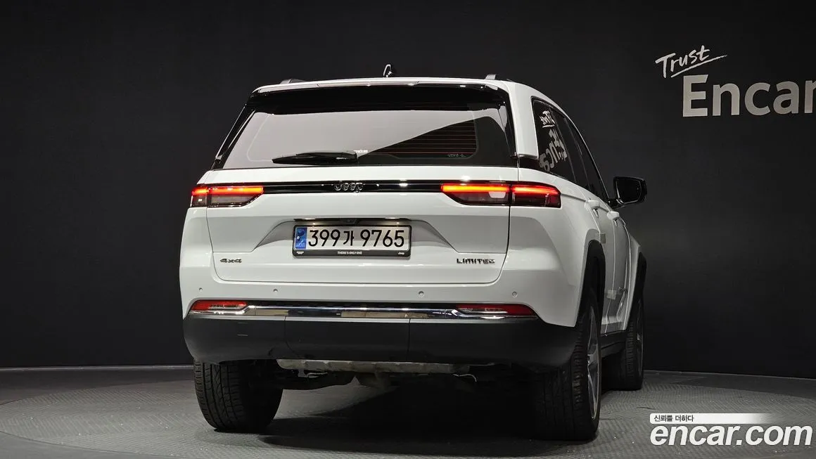 Jeep Cherokee — фото 4
