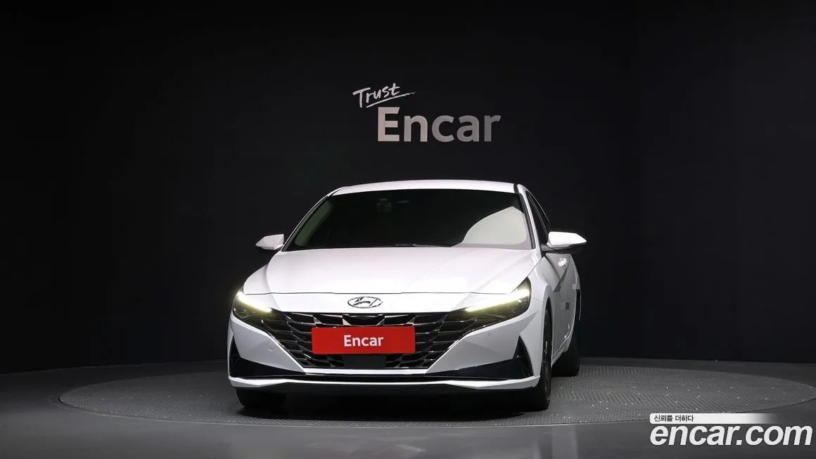 Hyundai AVANTE — фото 3