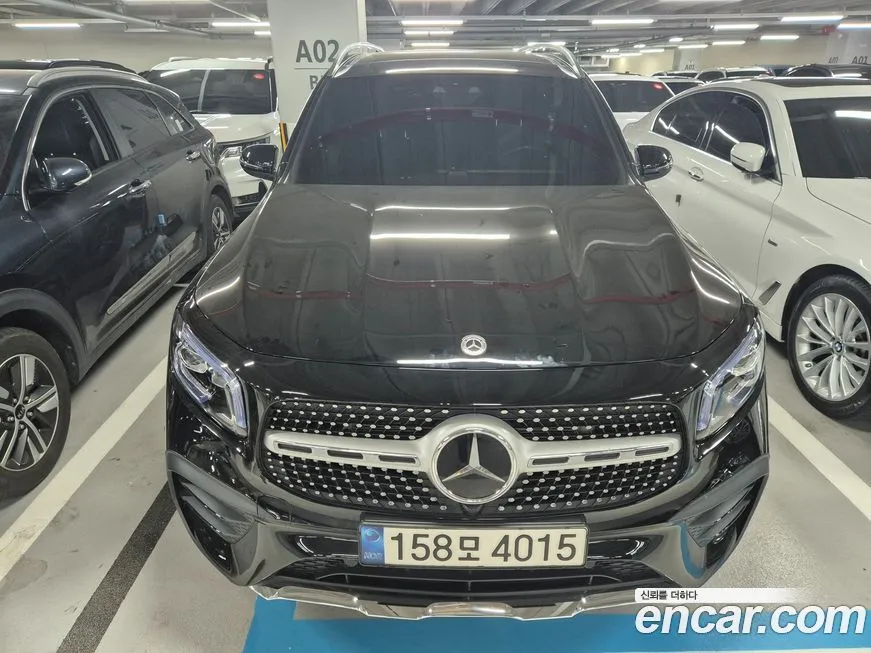 Mercedes-Benz GLB-Class — фото 10