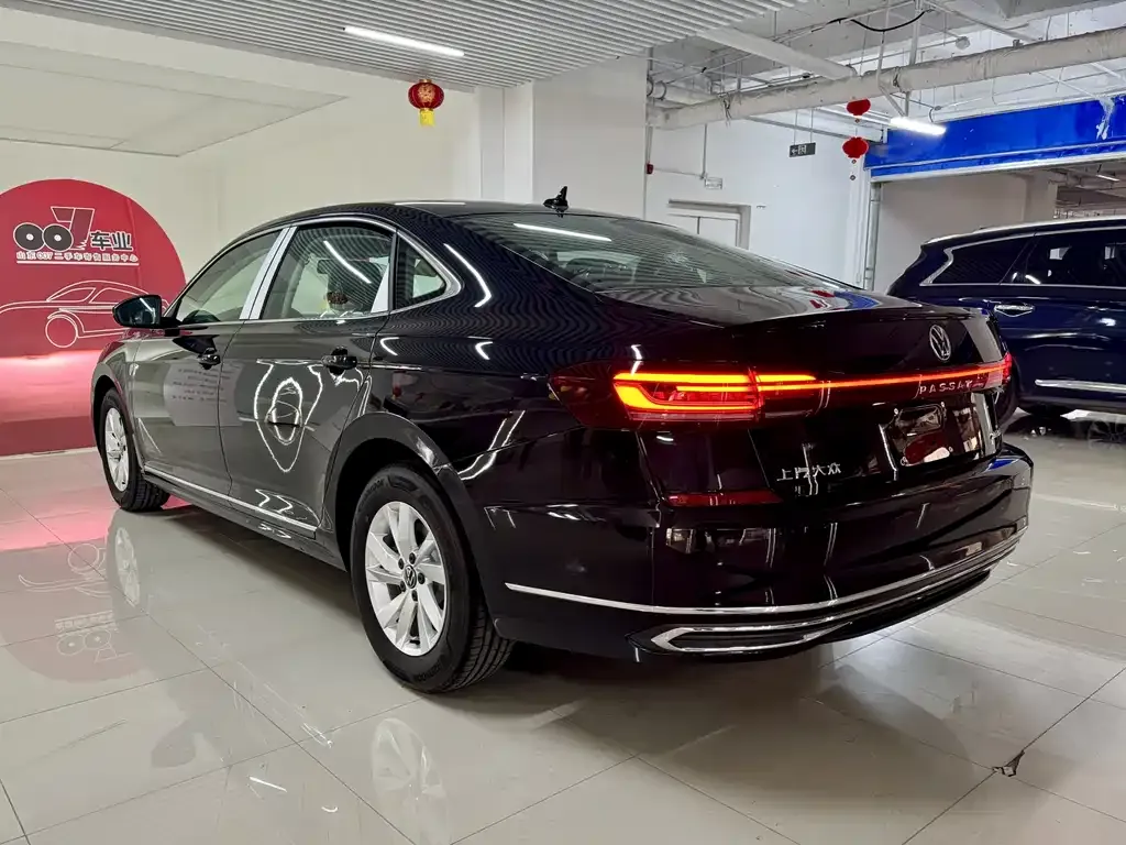 Volkswagen Passat — фото 9