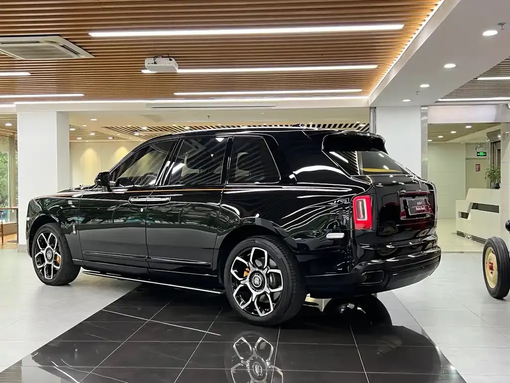 Rolls-Royce Cullinan — фото 3