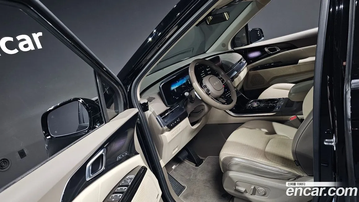 Kia Carnival — фото 10