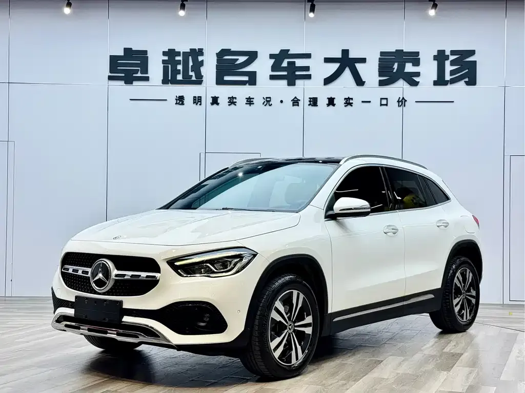 Mercedes-Benz GLA — фото 1