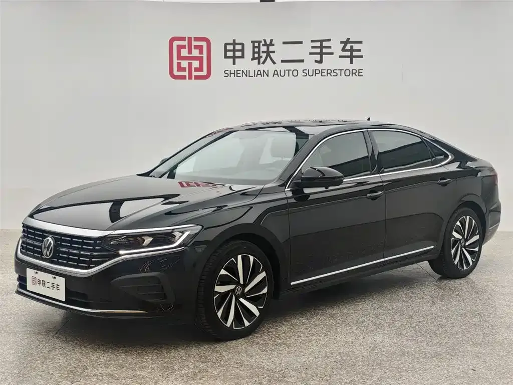Volkswagen Passat — фото 1