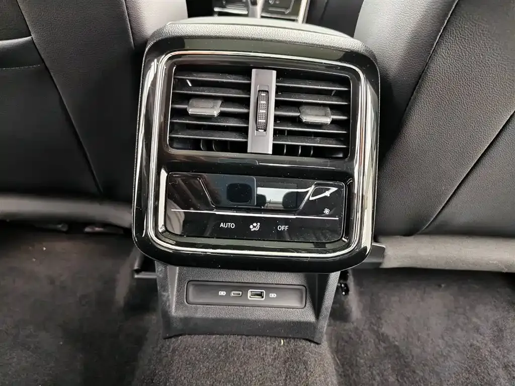 Volkswagen Passat — фото 9