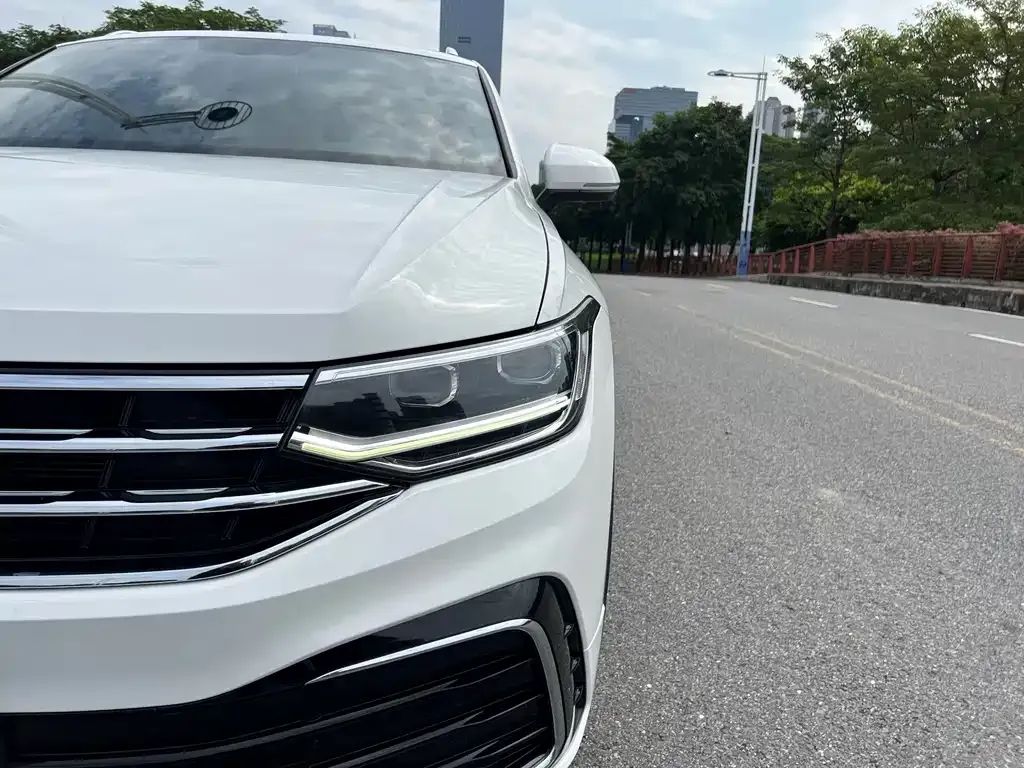 Volkswagen Tiguan X — фото 4