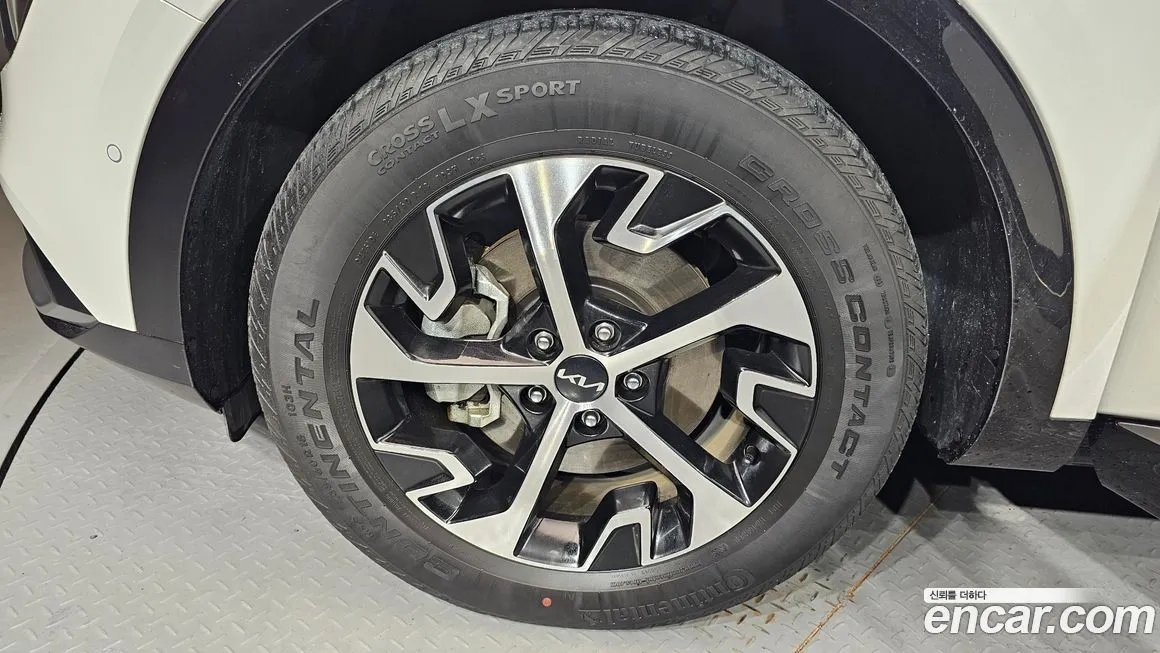 Kia Sportage — фото 5