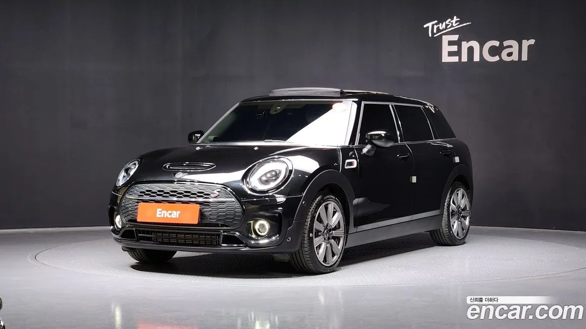 Mini Clubman — фото 1