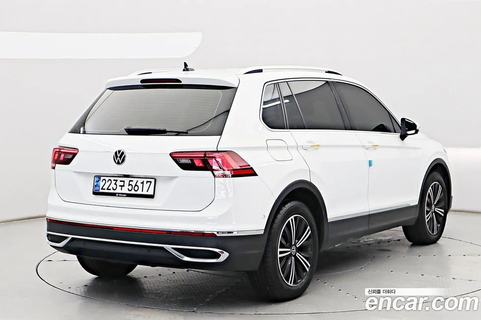 Volkswagen Tiguan — фото 2