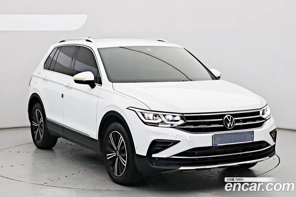 Volkswagen Tiguan — фото 3